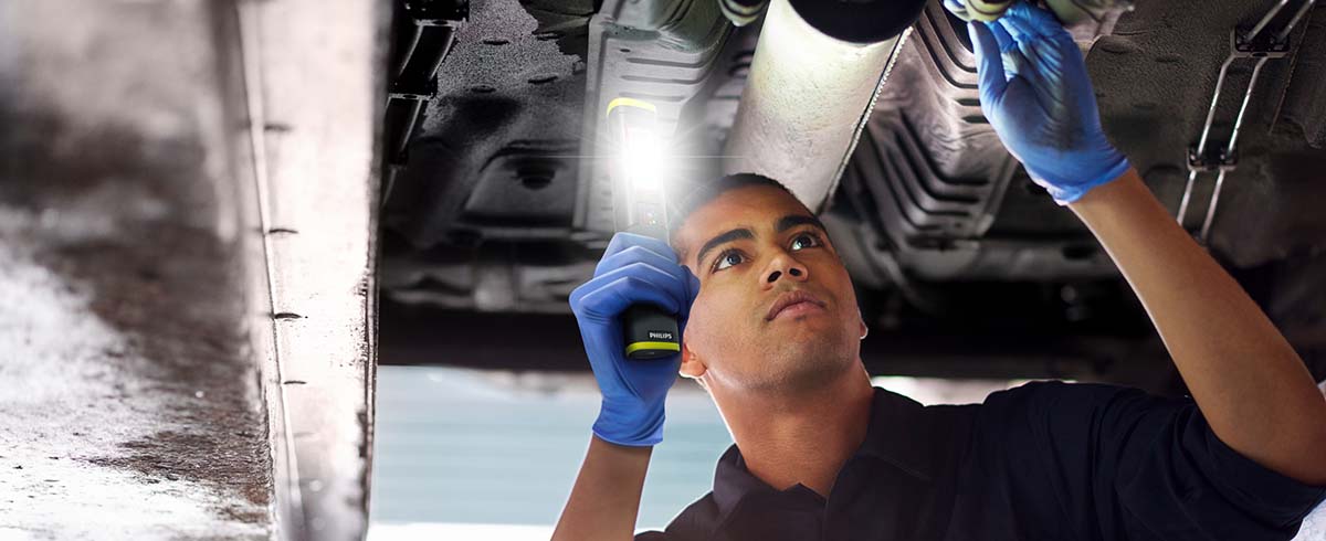 LED munkal&aacute;mp&aacute;k