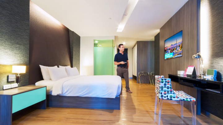 A CMND-katal&oacute;gus let&ouml;lt&eacute;se 