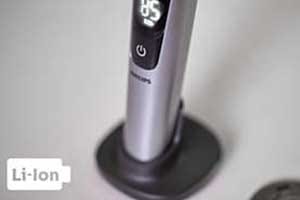 Egyed&uuml;l&aacute;ll&oacute; OneBlade technol&oacute;gia: tart&oacute;s akkuml&aacute;tor
